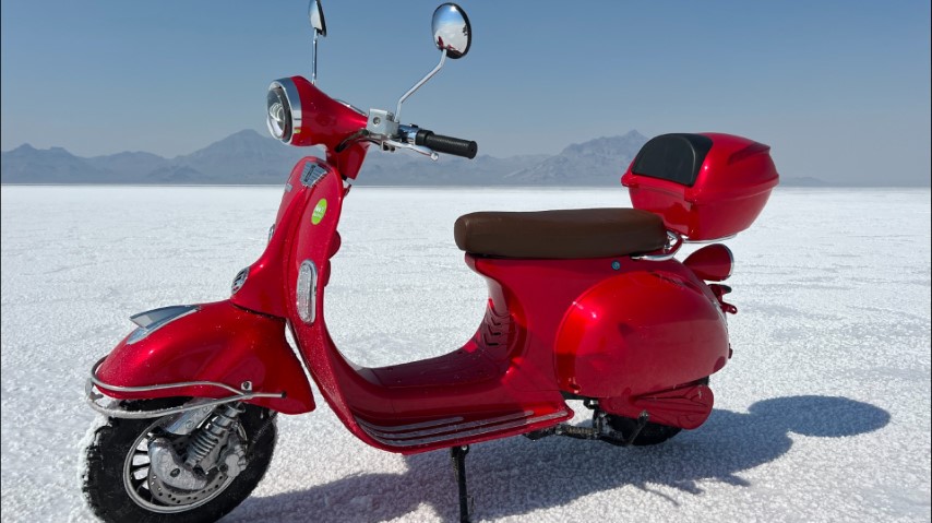 A stylish looking, retro scooter that's sporty and fun to ride