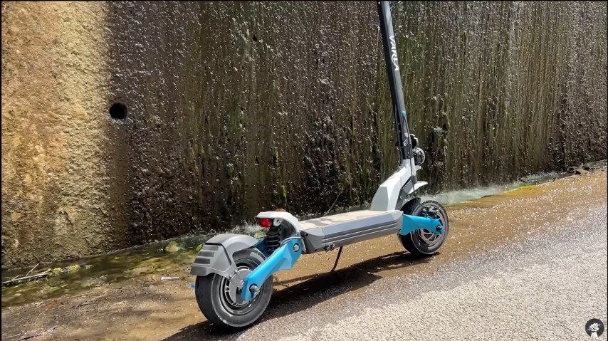 A killer scooter for speeds less than 30 mph for on or off road