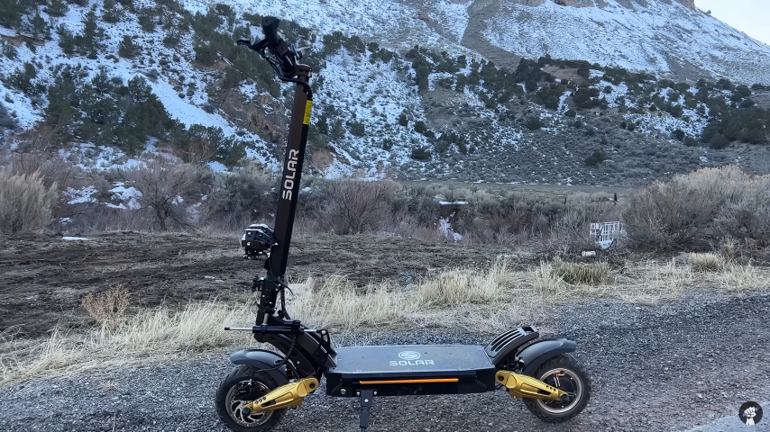 A fast, comfortable and long range dual motor scooter